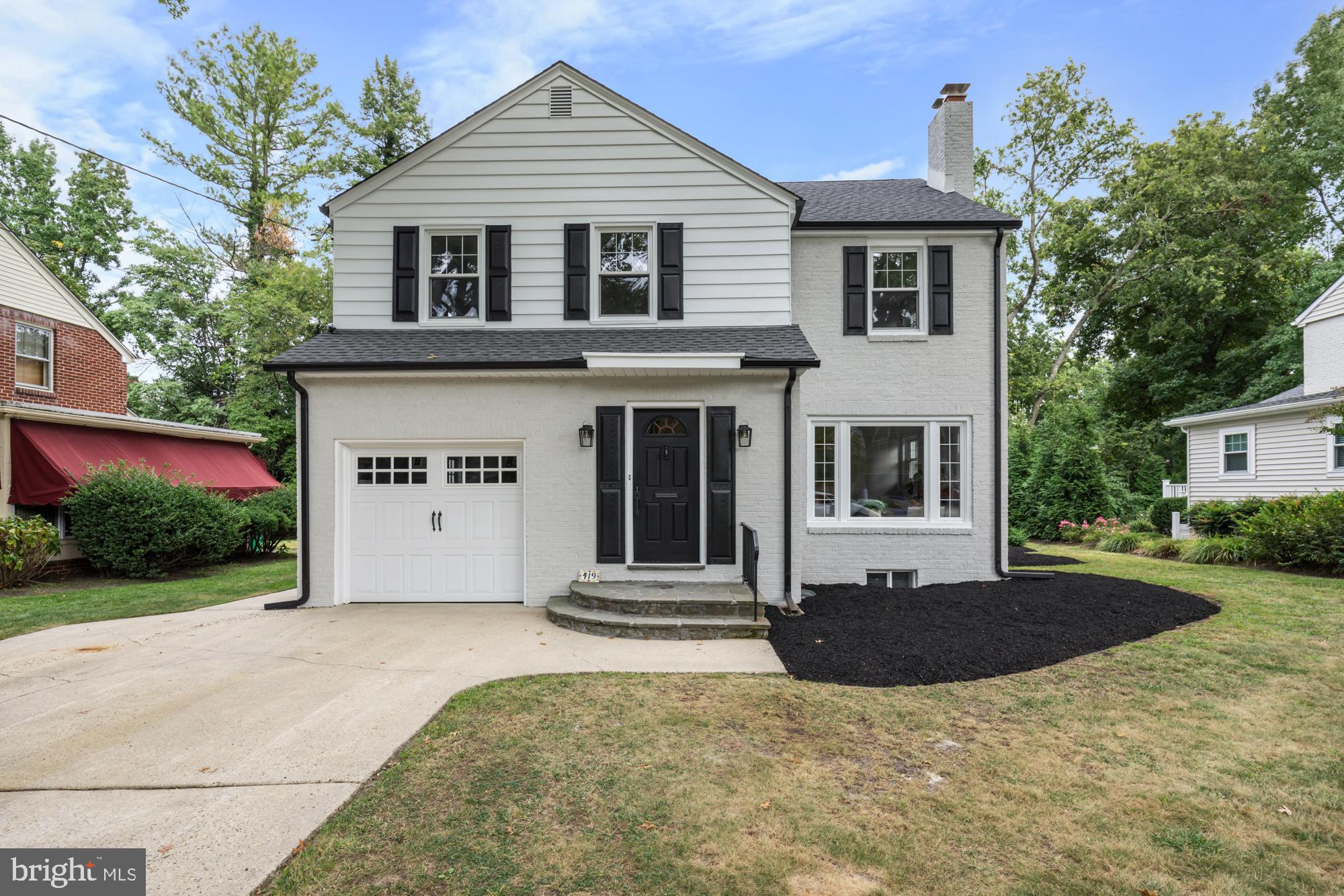 419 Gladstone Ave