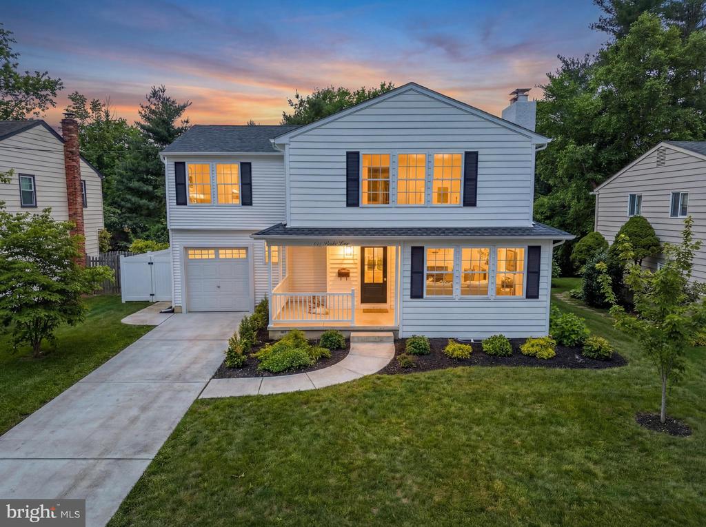 615 PARDEE LANE