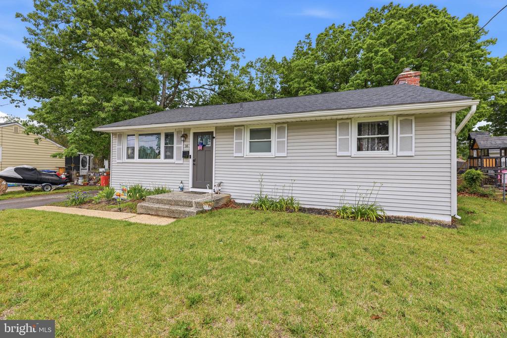 16 VALLEY DRIVE