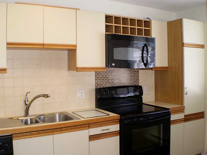 454 BRYANTVILLE Court 454