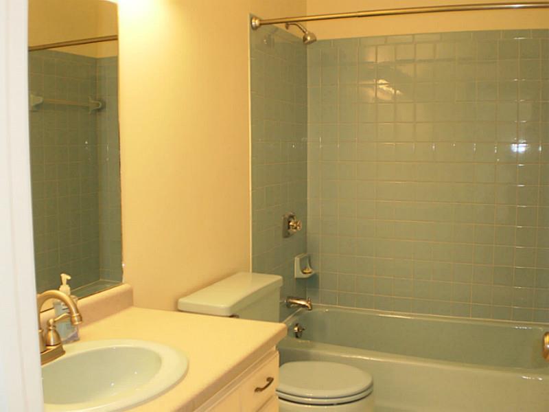 243 CHATHAM Circle 243