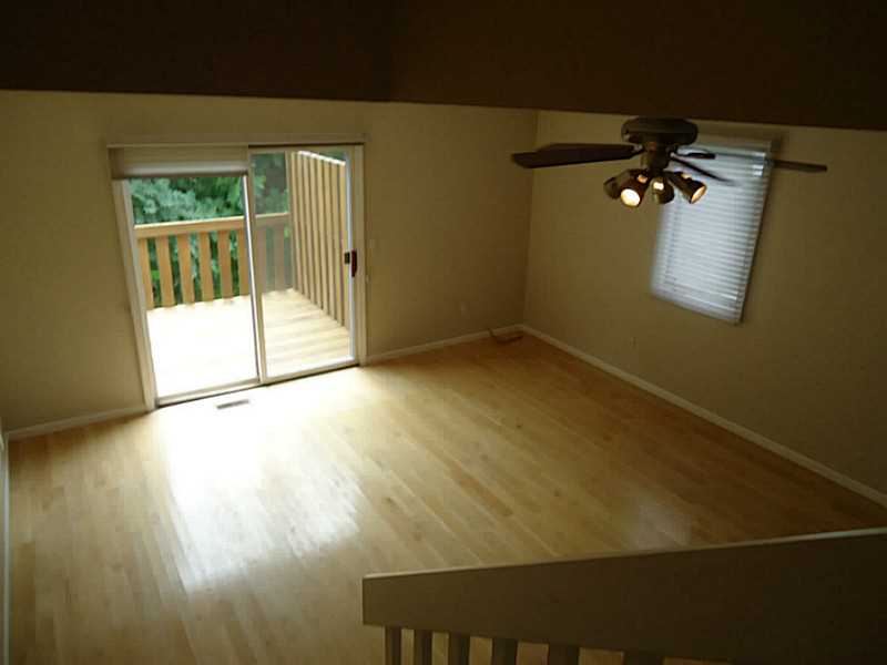 165 HOLLAND Street 19 End Unit