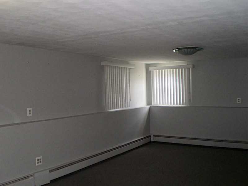 124 SOUTH COMSTOCK Parkway