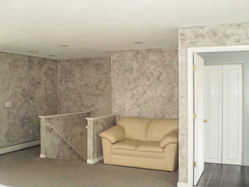 124 SOUTH COMSTOCK Parkway