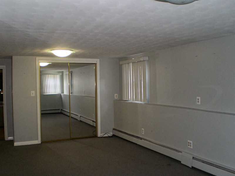 124 SOUTH COMSTOCK Parkway