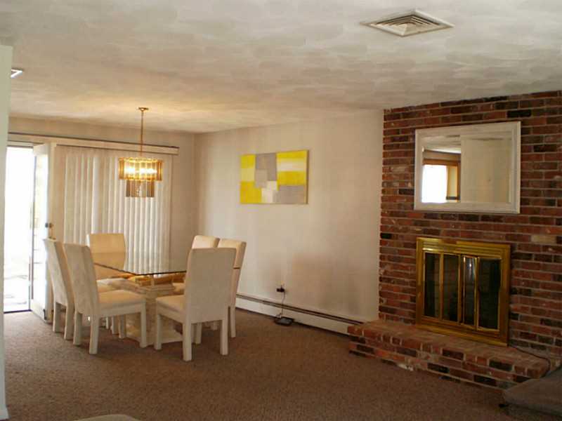 124 SOUTH COMSTOCK Parkway