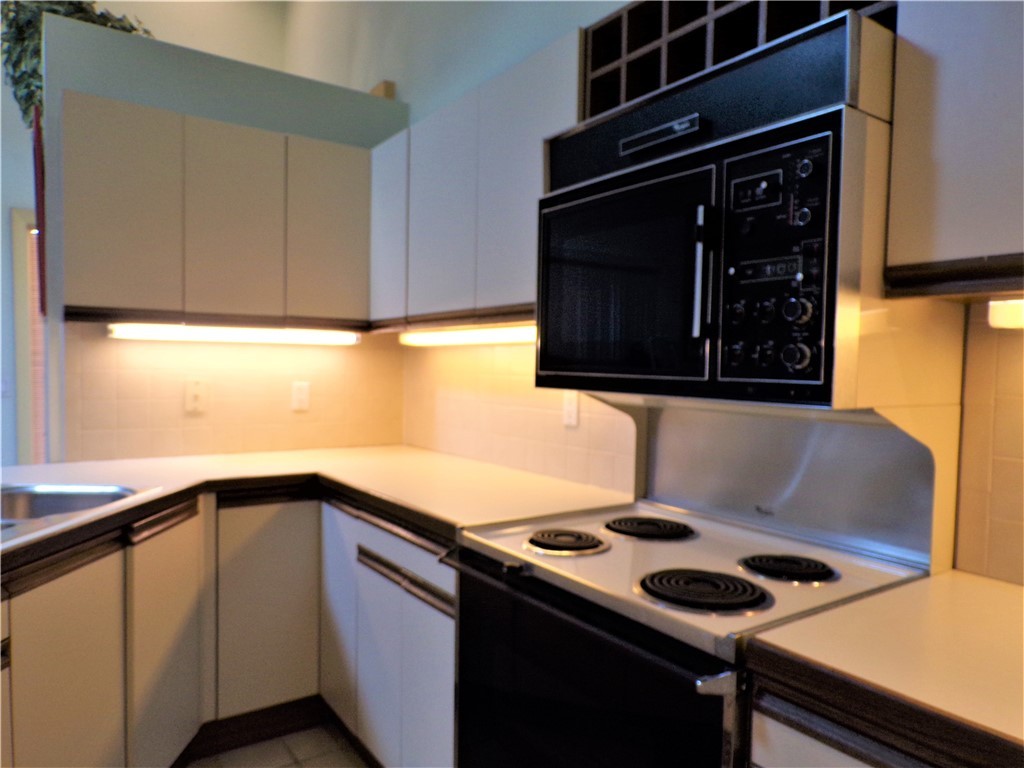 973 Great Hill Drive