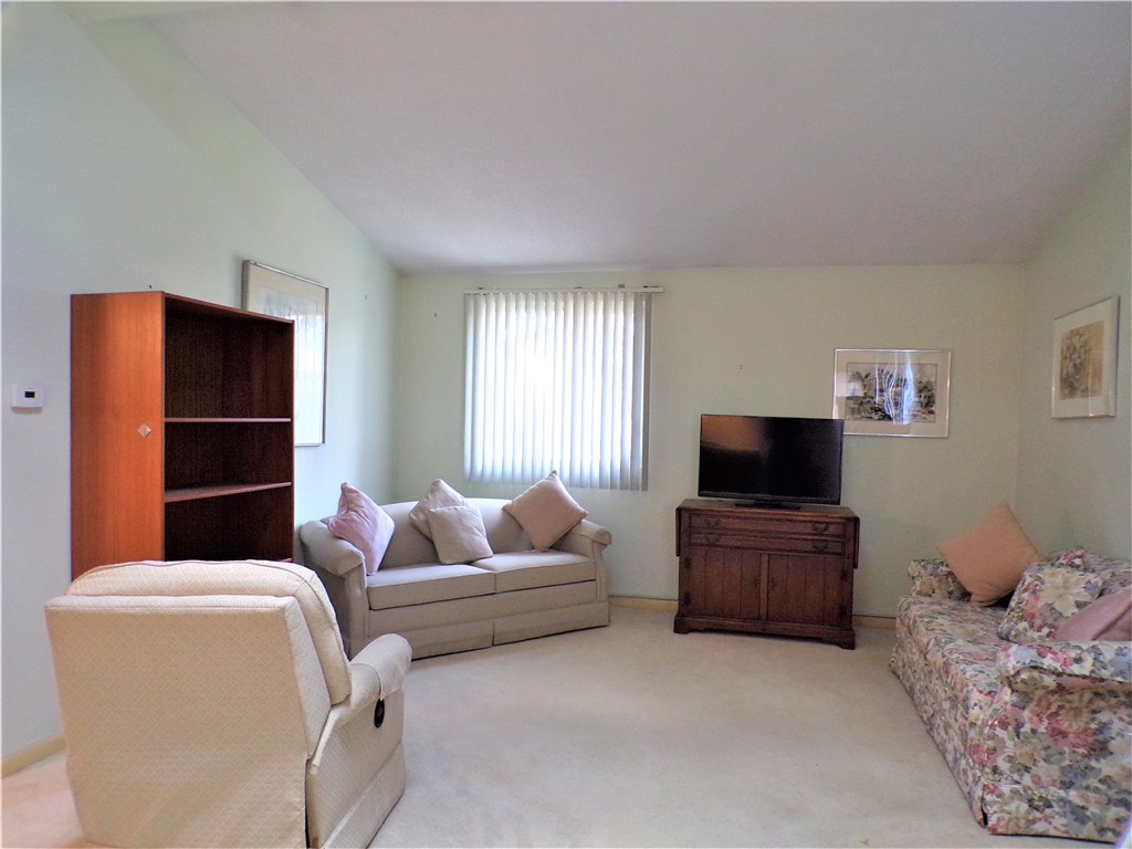 973 Great Hill Drive