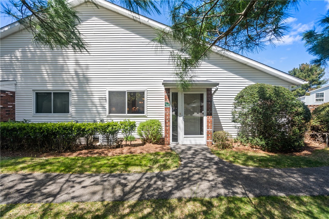 782 Williamsburg Circle