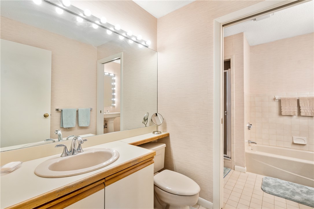 782 Williamsburg Circle