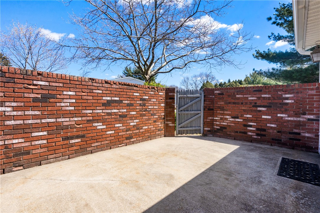 782 Williamsburg Circle