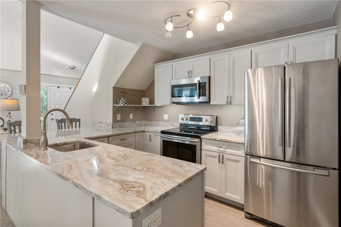 813 Williamsburg Circle