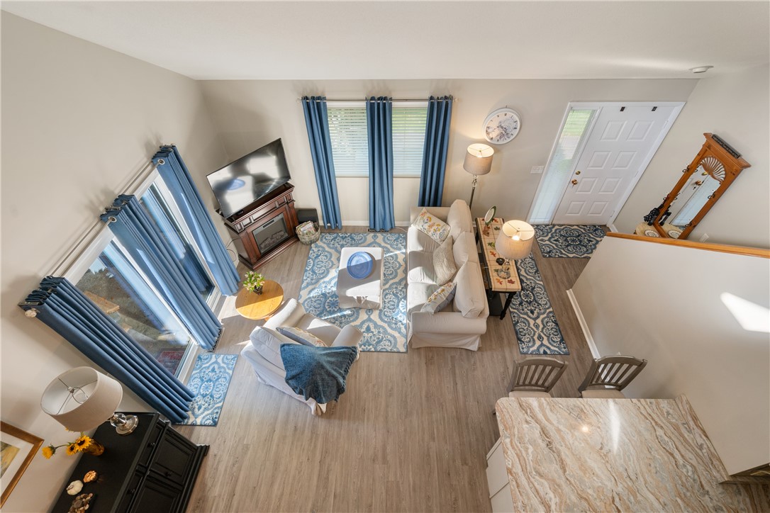 813 Williamsburg Circle