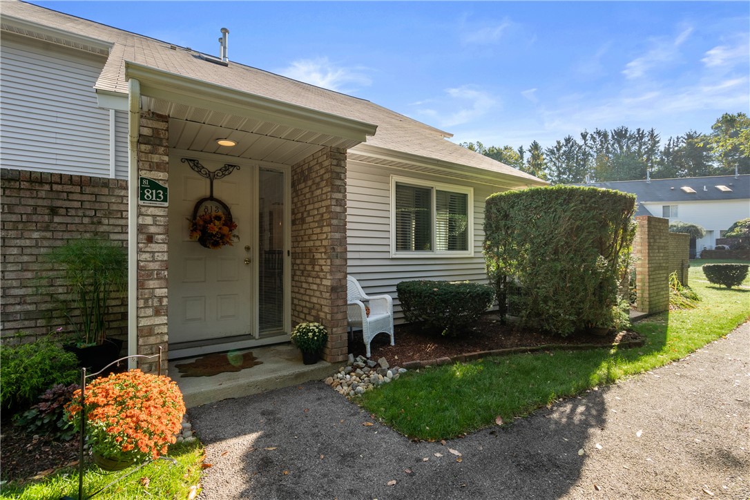 813 Williamsburg Circle