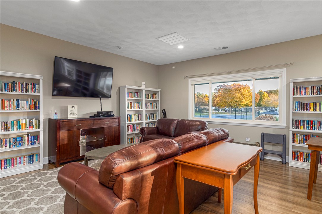 813 Williamsburg Circle