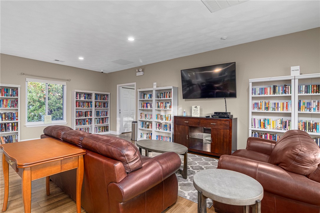 813 Williamsburg Circle