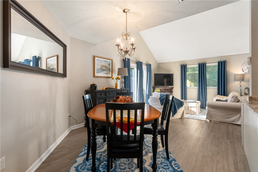 813 Williamsburg Circle