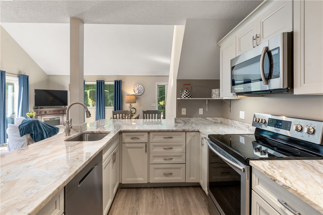 813 Williamsburg Circle