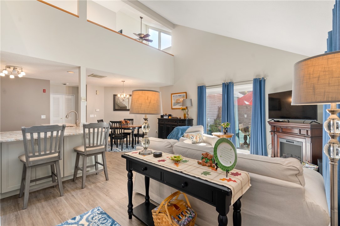 813 Williamsburg Circle