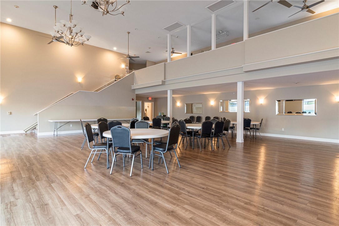 813 Williamsburg Circle