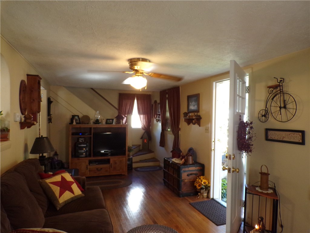 45 Samuel Gorton Avenue