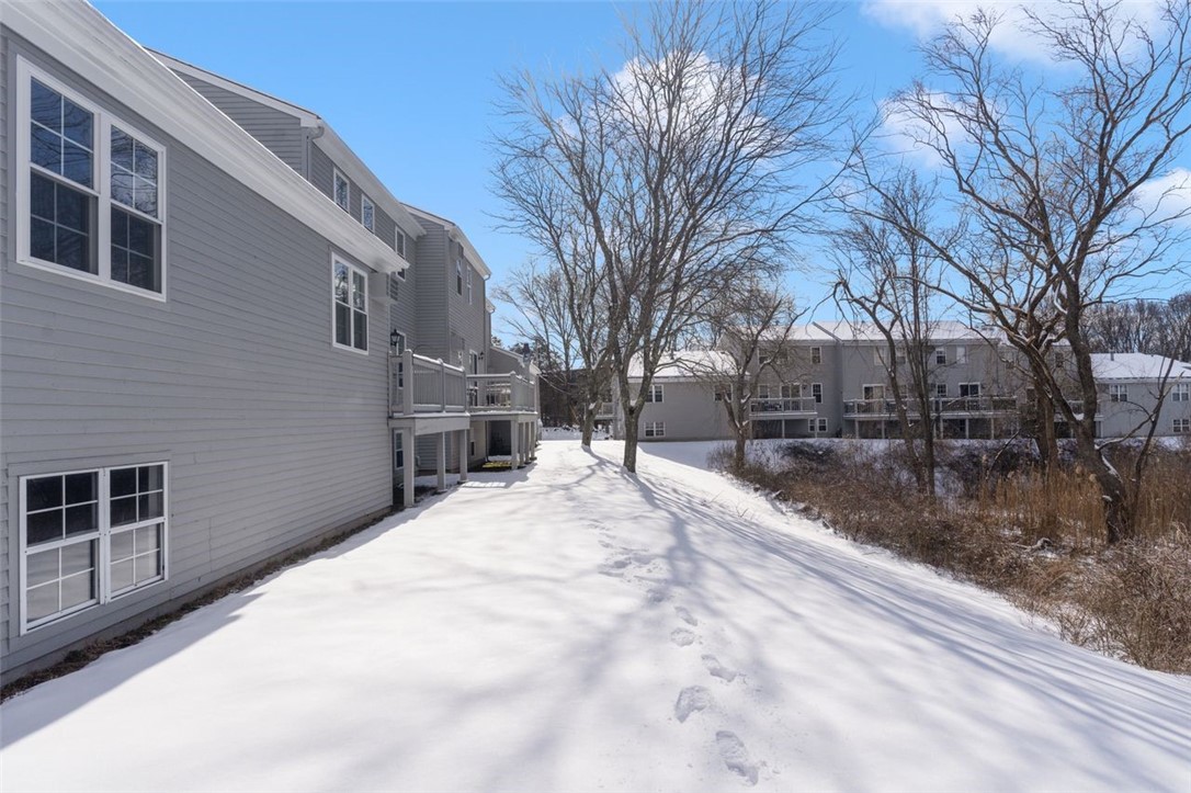 565 Quaker Lane 37