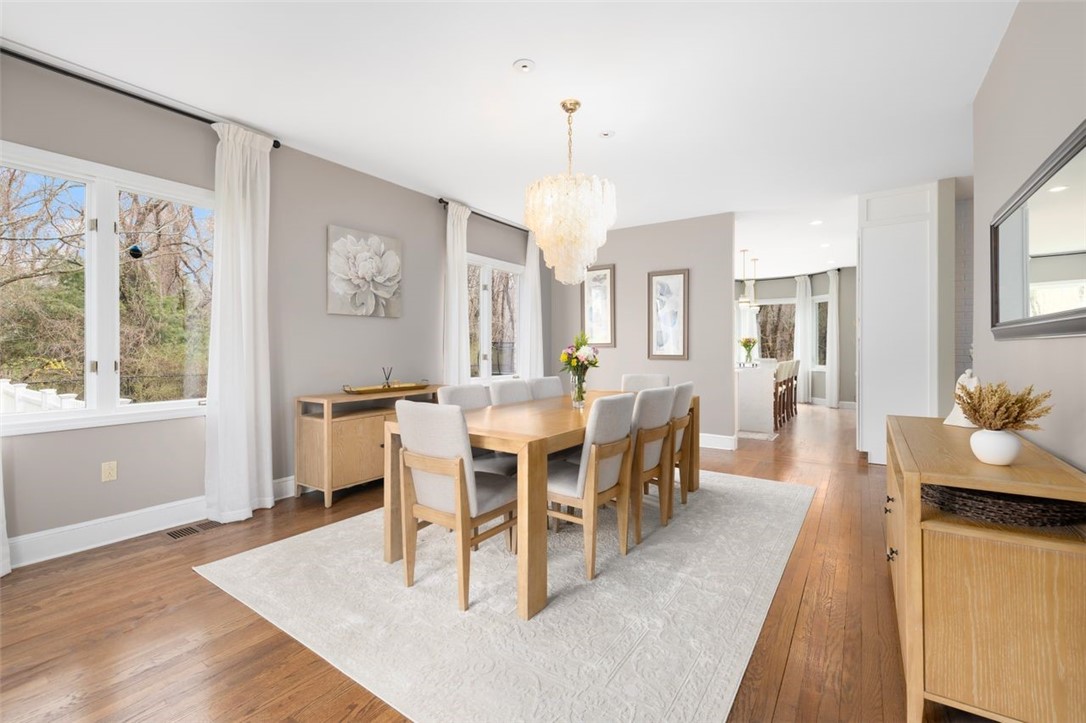 290 Larchwood Drive