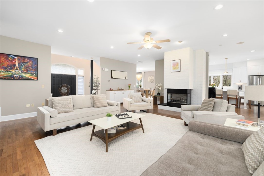 290 Larchwood Drive