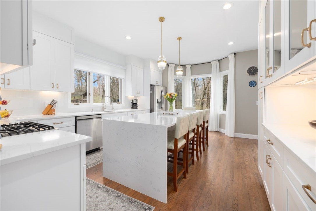290 Larchwood Drive