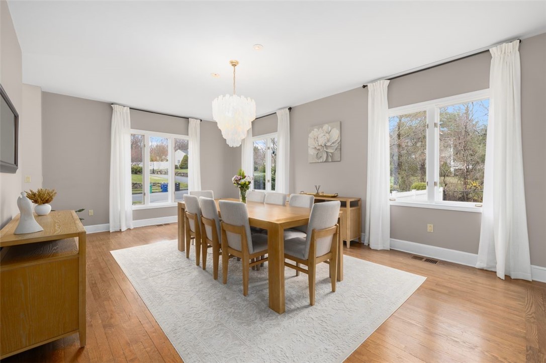 290 Larchwood Drive