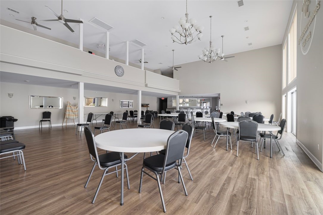 931 Williamsburg Circle