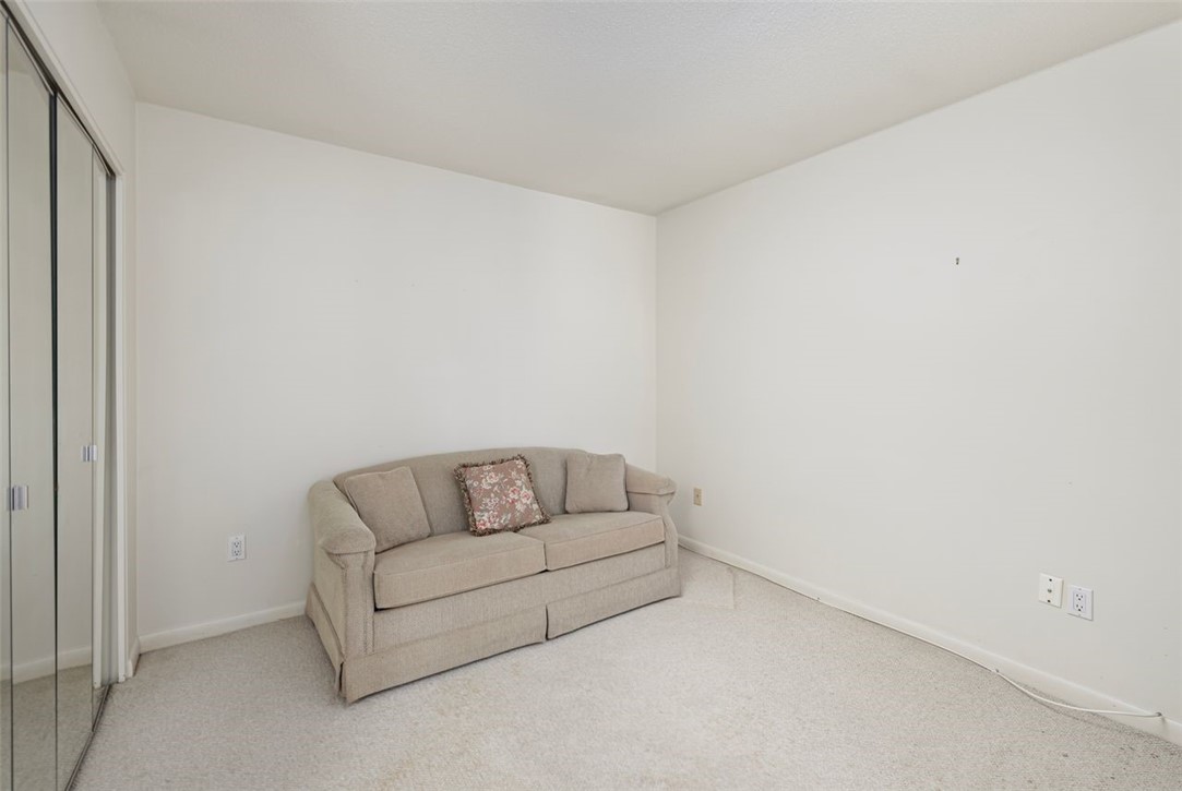 931 Williamsburg Circle