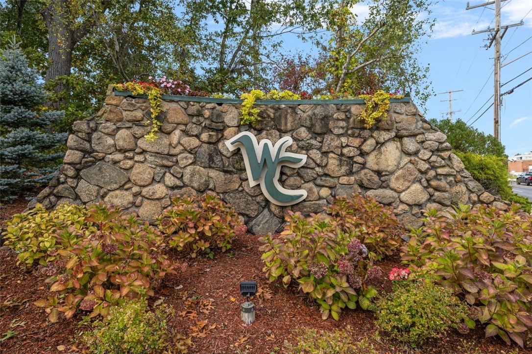 931 Williamsburg Circle