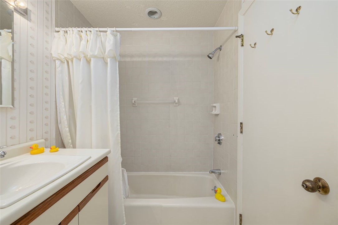 931 Williamsburg Circle