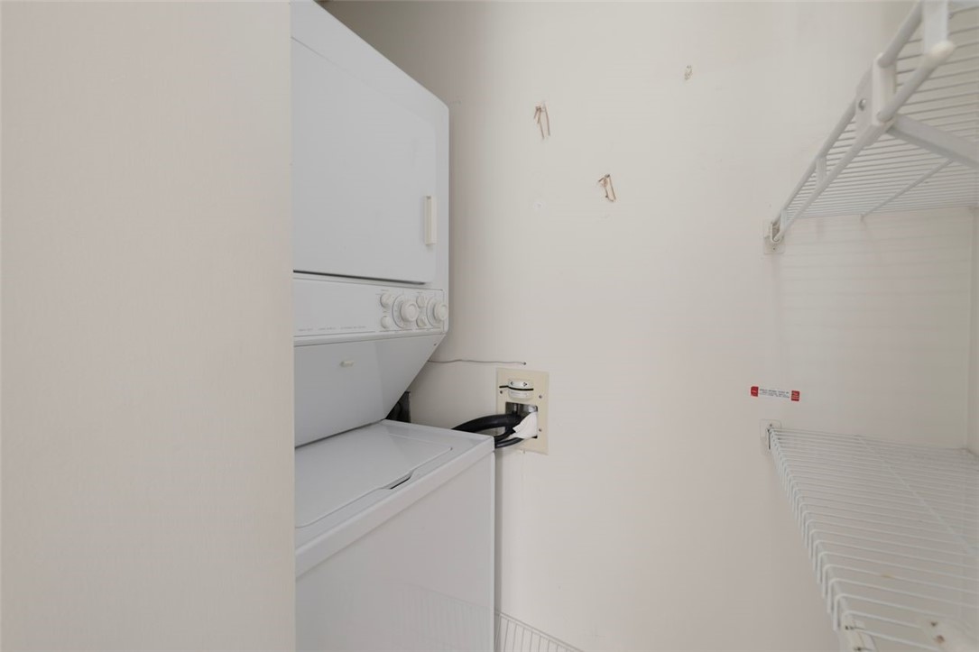 931 Williamsburg Circle