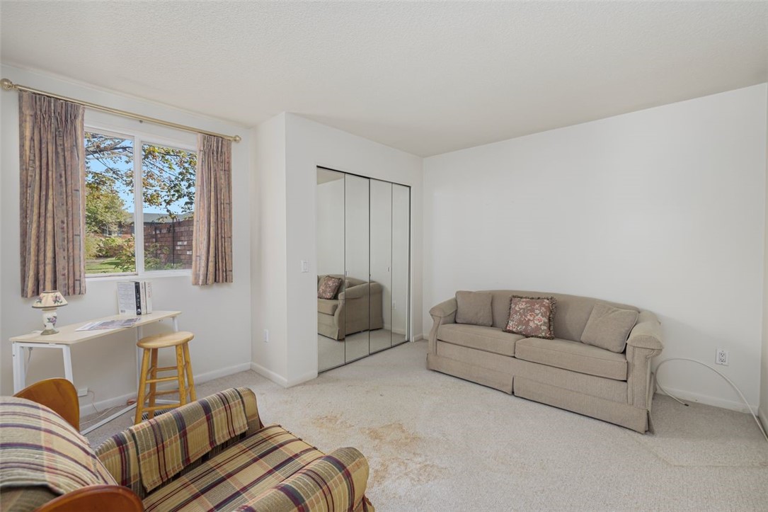 931 Williamsburg Circle