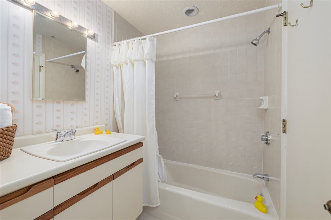 931 Williamsburg Circle