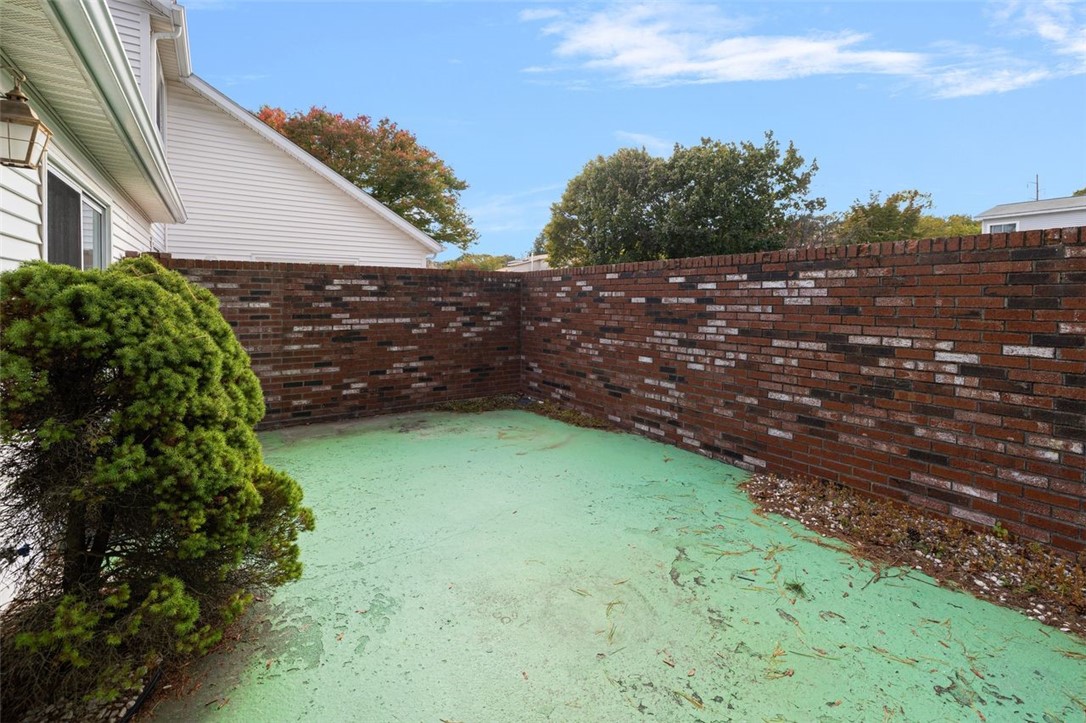 931 Williamsburg Circle