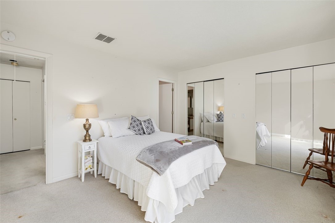 931 Williamsburg Circle