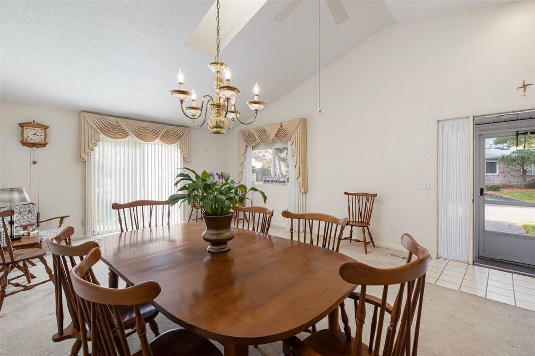 931 Williamsburg Circle