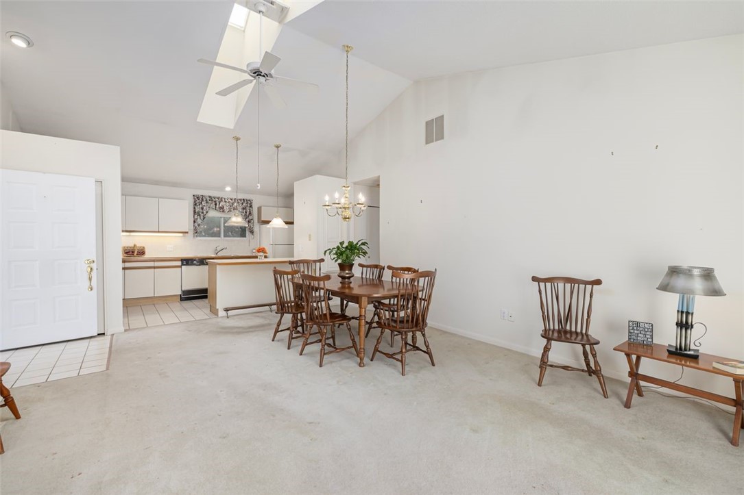 931 Williamsburg Circle