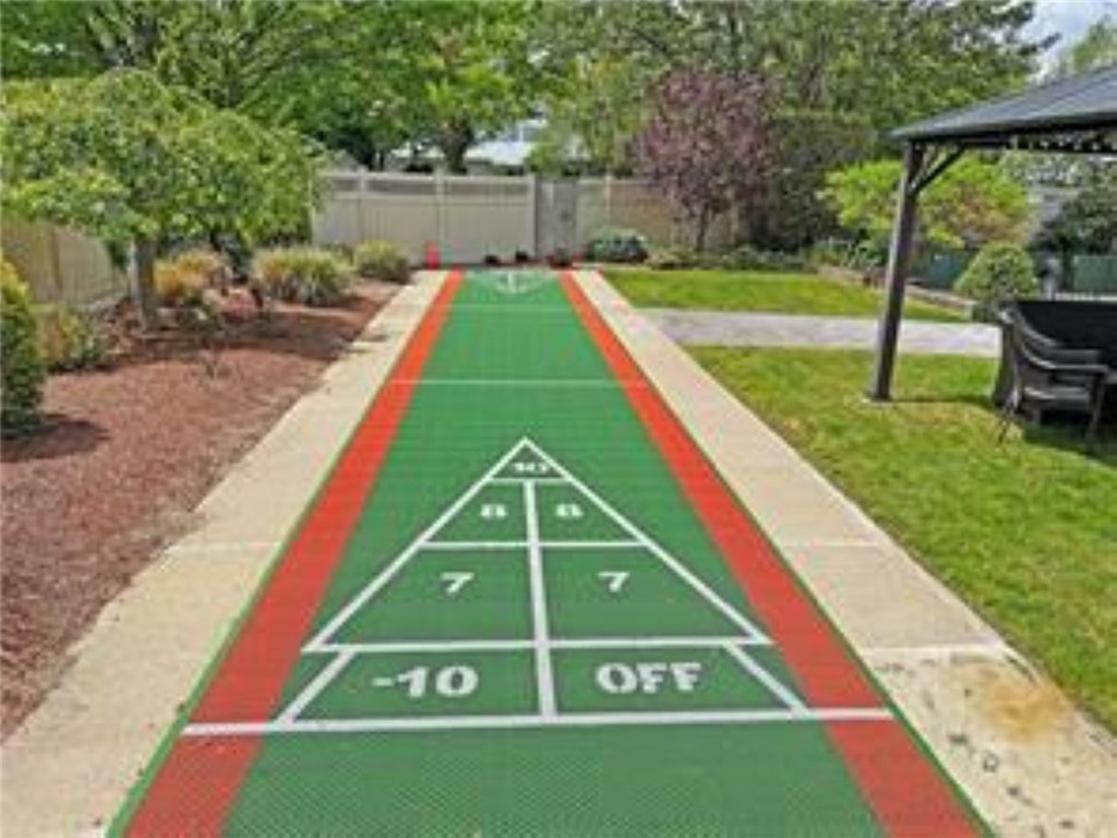 1002 Williamsburg Circle