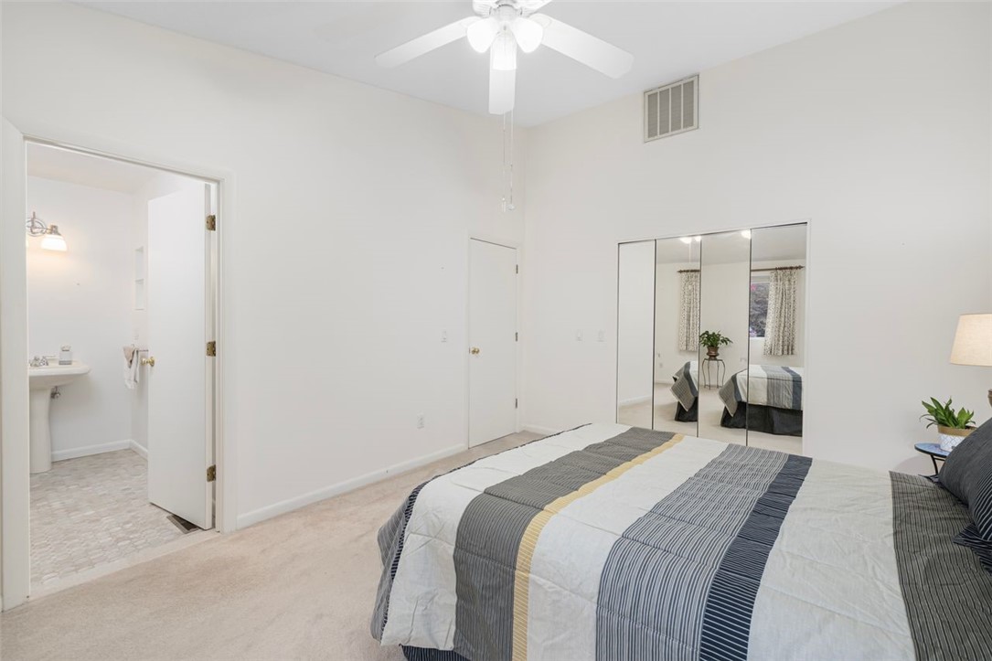 1002 Williamsburg Circle