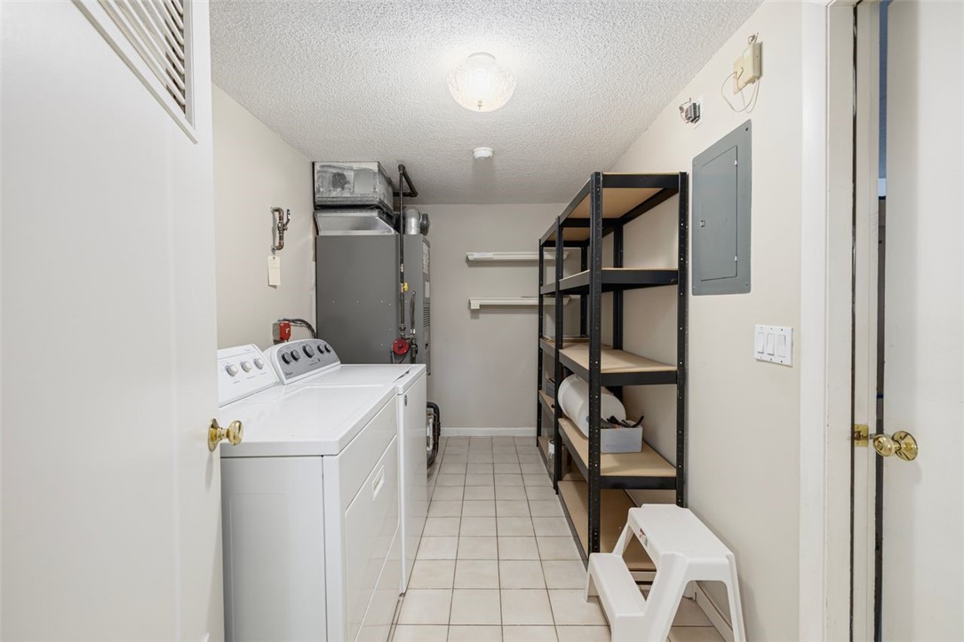 1002 Williamsburg Circle