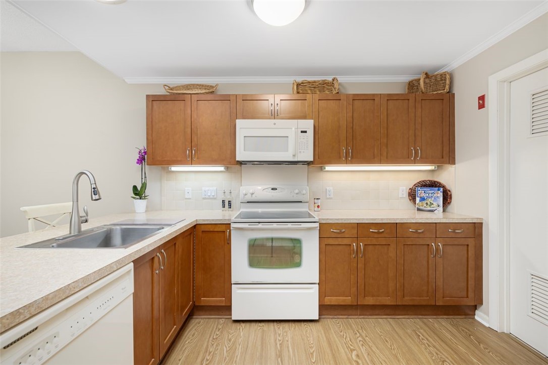 1002 Williamsburg Circle