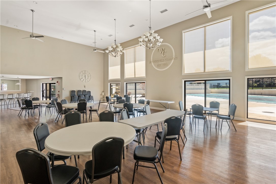 1002 Williamsburg Circle