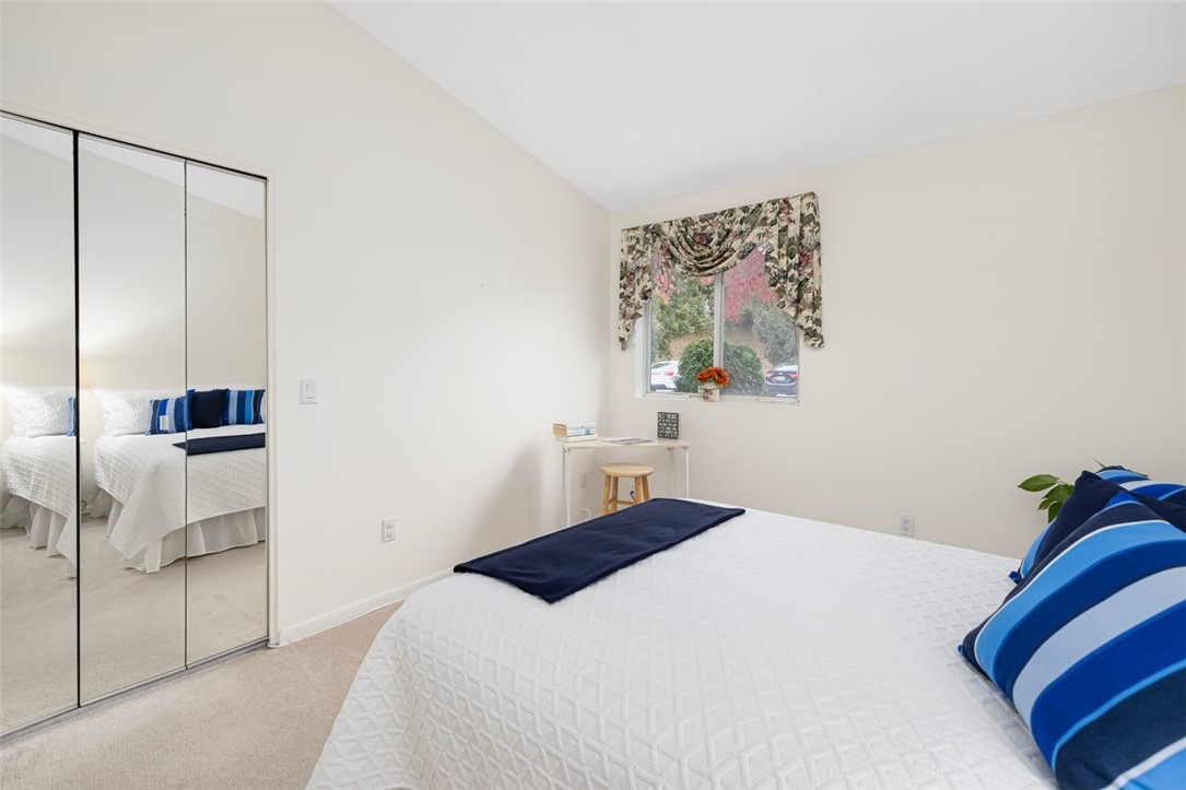 1002 Williamsburg Circle