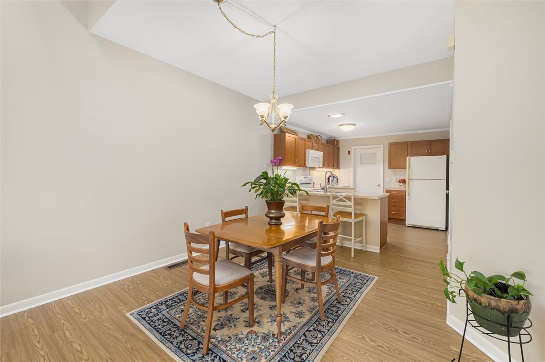 1002 Williamsburg Circle