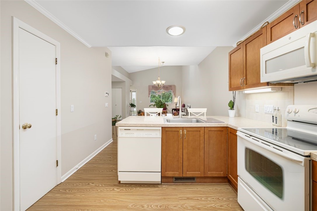 1002 Williamsburg Circle