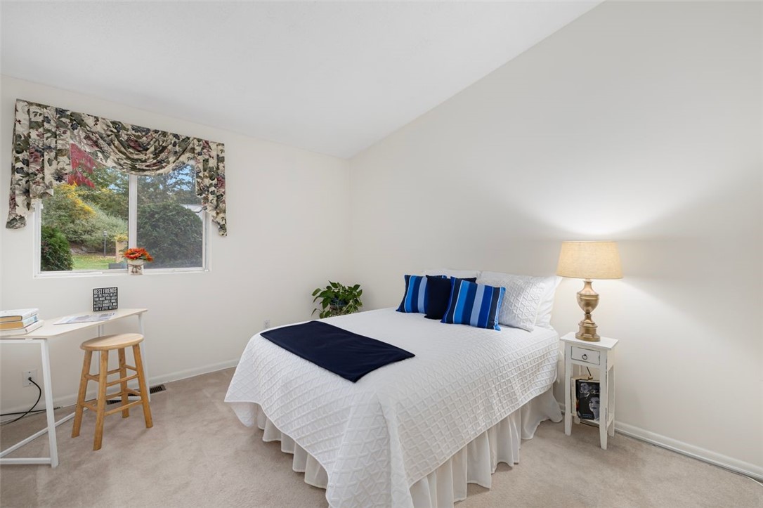 1002 Williamsburg Circle